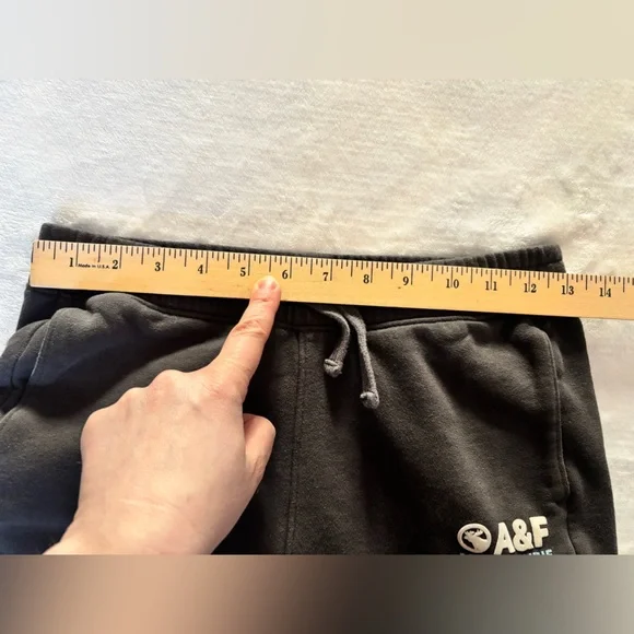 Abercrombie Kids Dark Gray Logo Jogger Sweatpants Unisex Size 11/12 - Picture 5 of 9